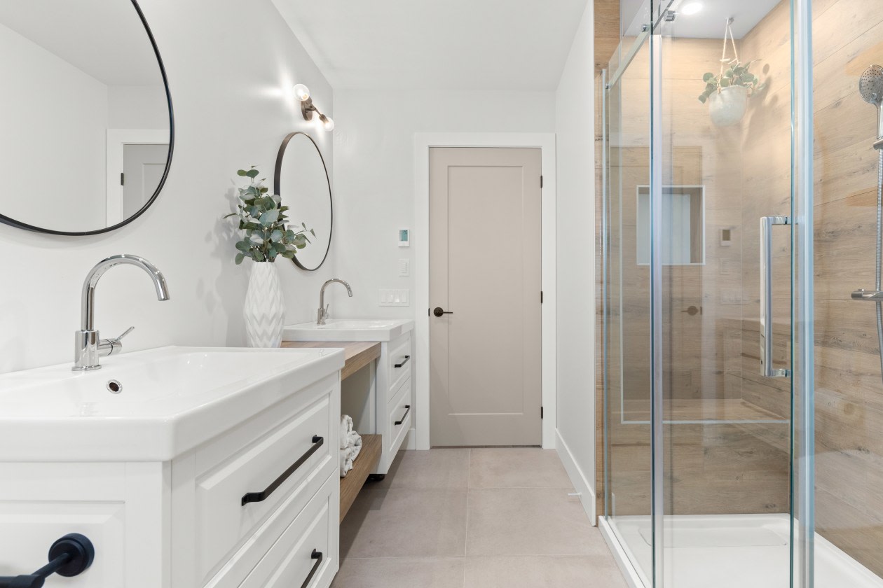 Salle de bains — 2582 Chem. Bellerive, Carignan, J3L 4J9, Carignan