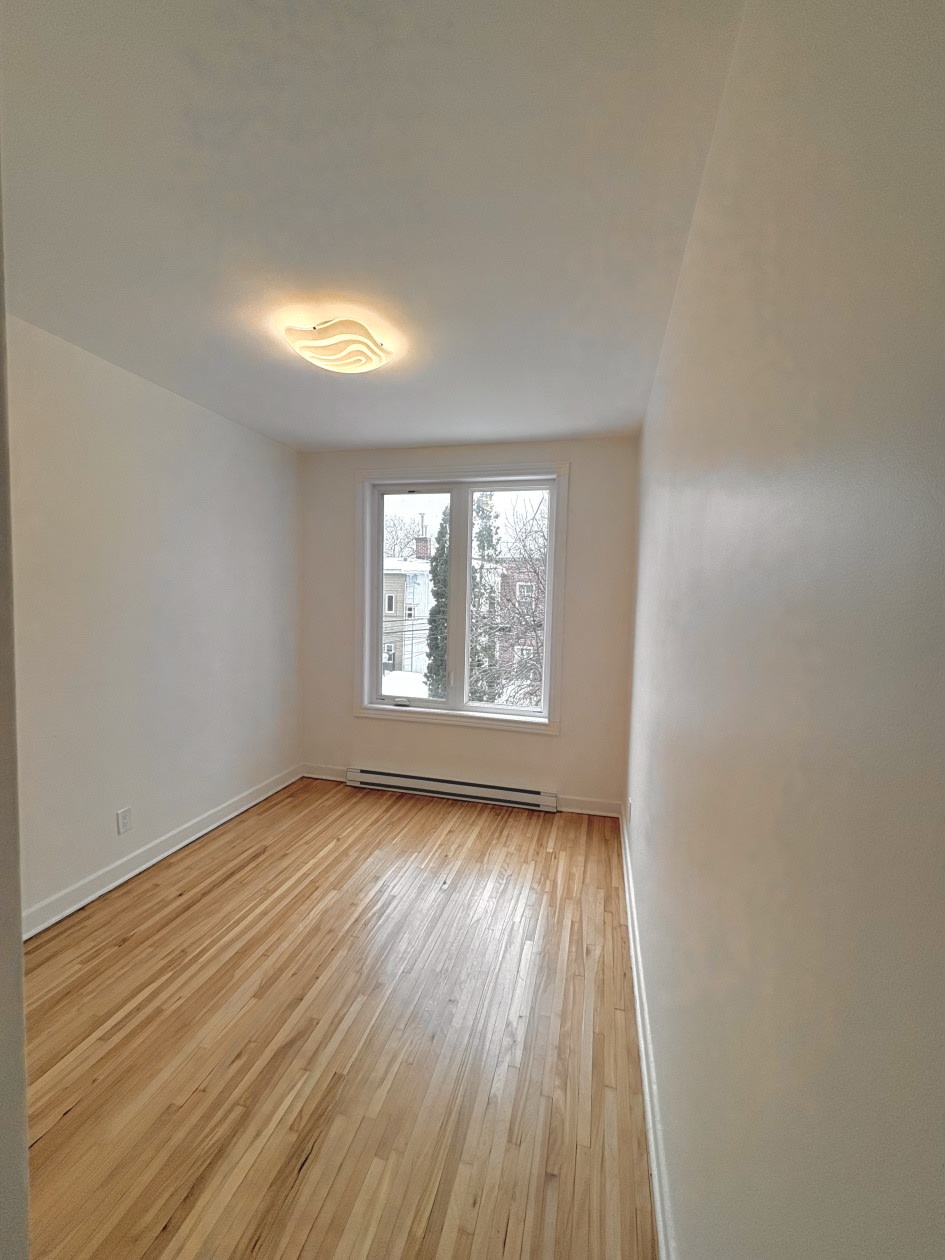 2458-2462 Av. Montclair — photo 3