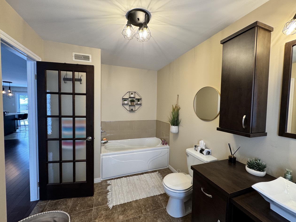 Photo 7 — 880 Av. des Pommiers, Alma, G8B 7R7, Alma