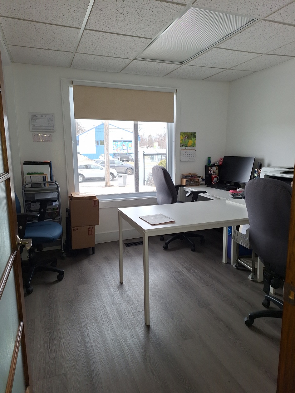 Photo 5 — 1127-1129 Blvd. du Curé-Labelle, Blainville, J7C 2N1, Blainville