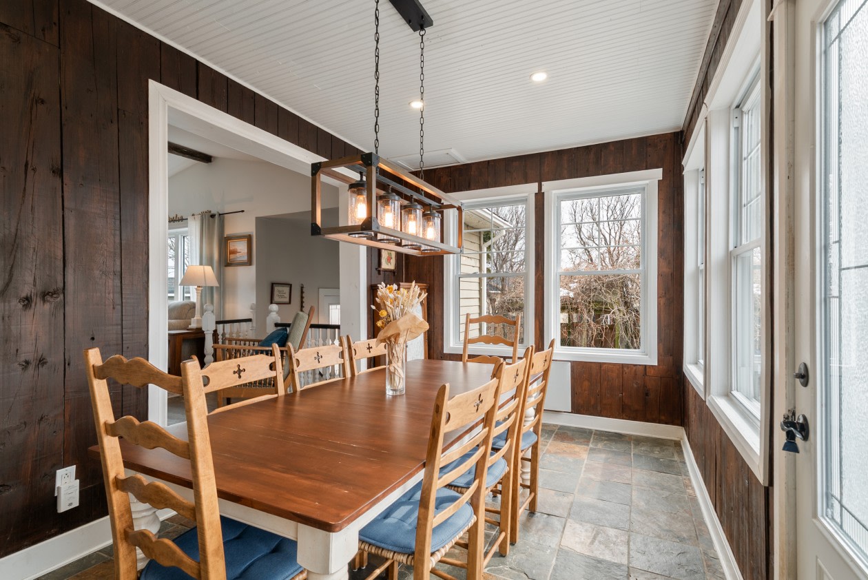 Salle à manger — 423 Route Édouard-VII, Saint-Jacques-le-Mineur, J0J 1Z0, Saint-Jacques-le-Mineur