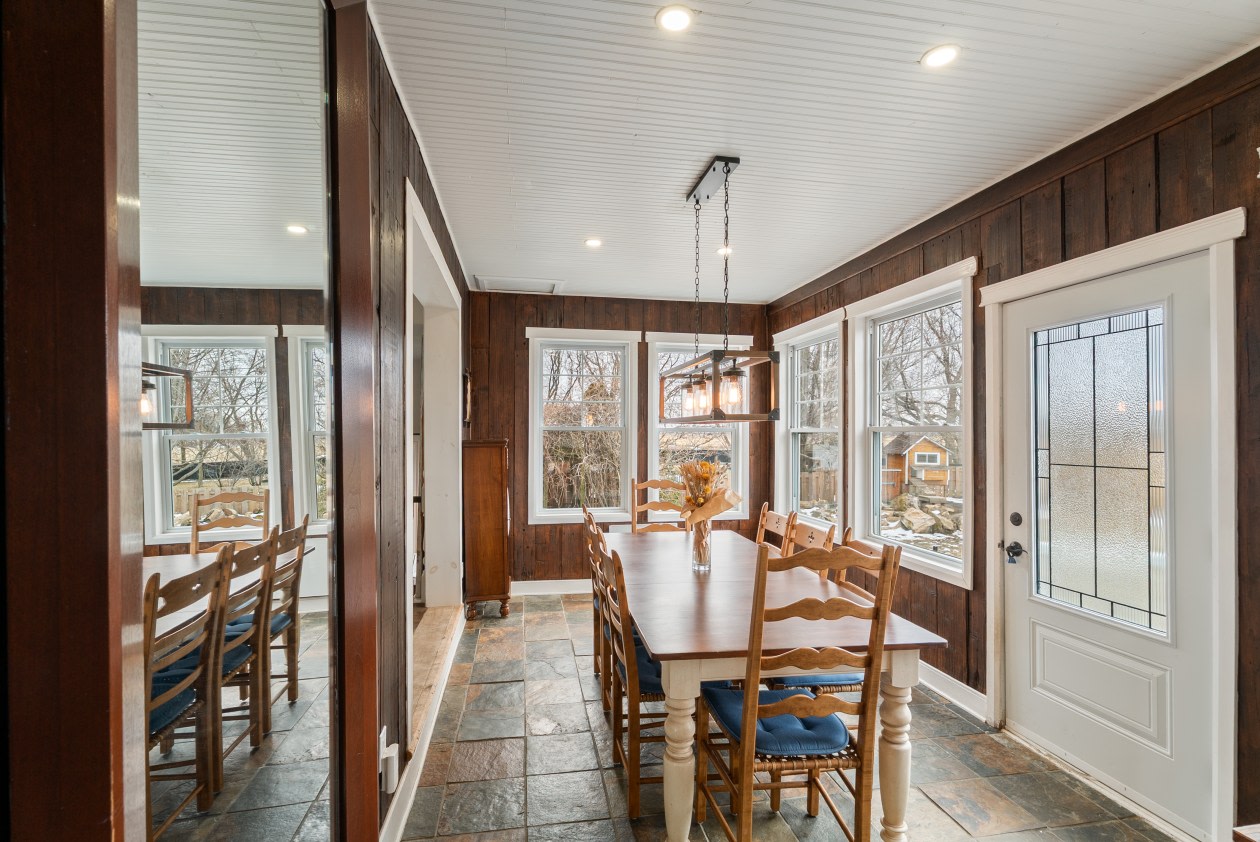 Salle à manger — 423 Route Édouard-VII, Saint-Jacques-le-Mineur, J0J 1Z0, Saint-Jacques-le-Mineur