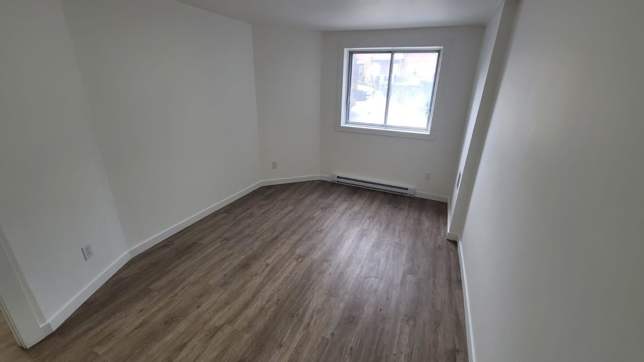 Chambre à coucher principale — 6301 Av. Coolbrook, Montréal, H3X 3Z5, Montréal