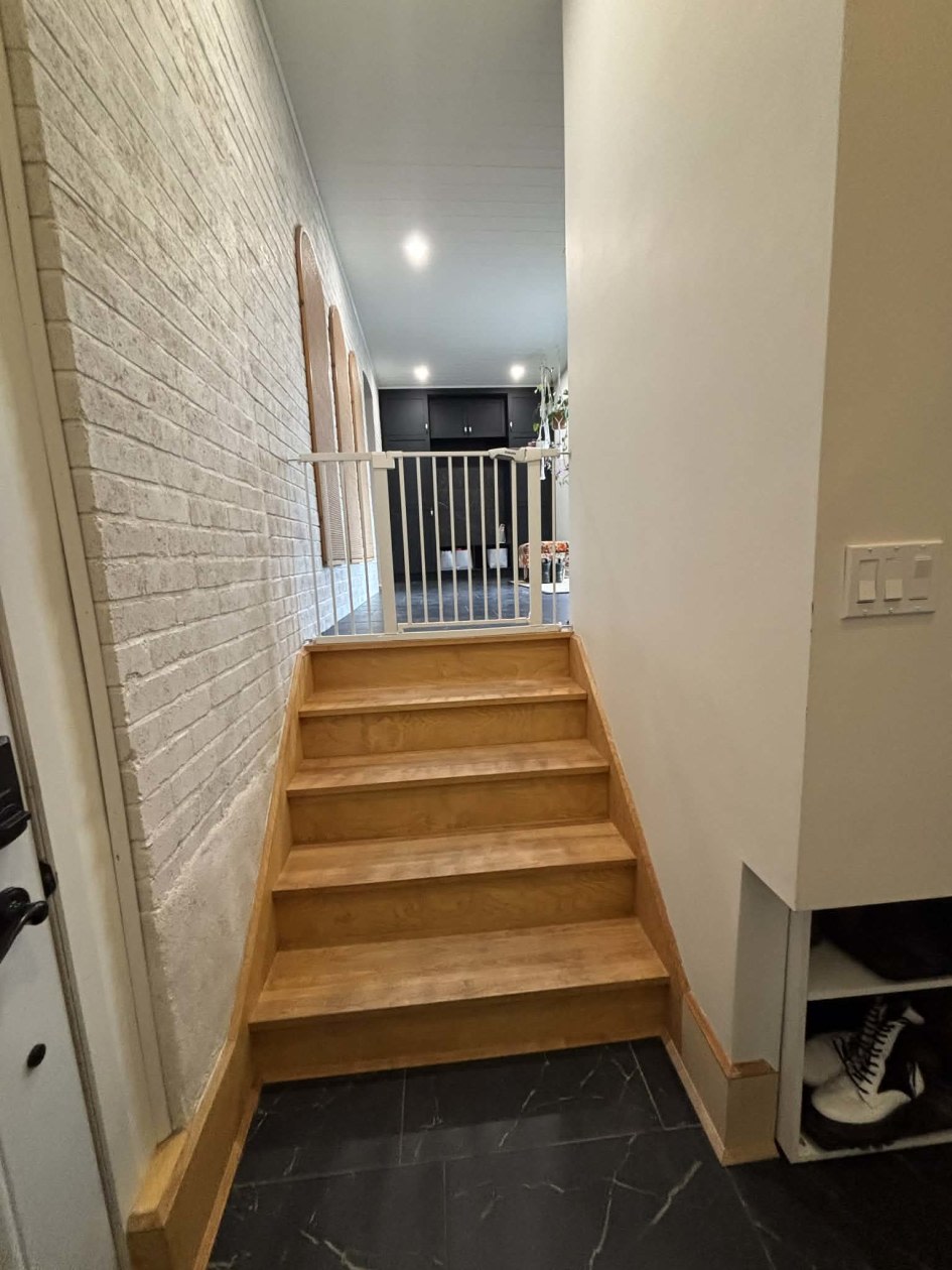 Hall d'entrée — 28 Rue de l'Église N., Lacolle, J0J 1J0, Lacolle