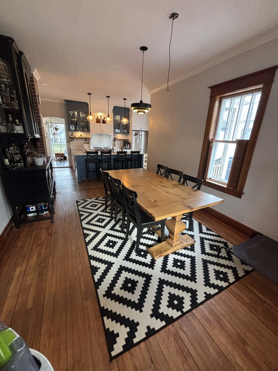 Salle à manger — 28 Rue de l'Église N., Lacolle, J0J 1J0, Lacolle
