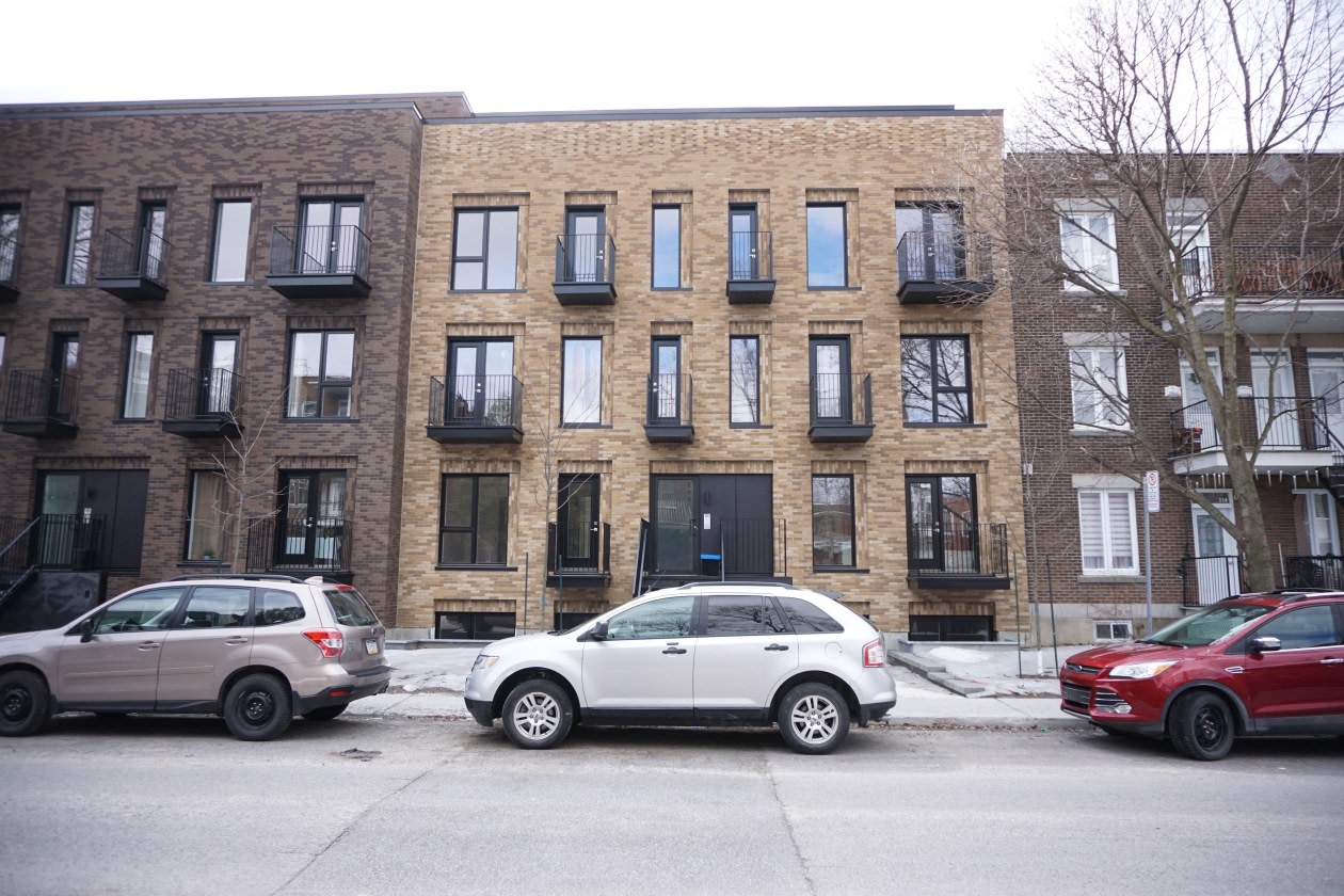 101-5551 Rue Wellington — photo 1