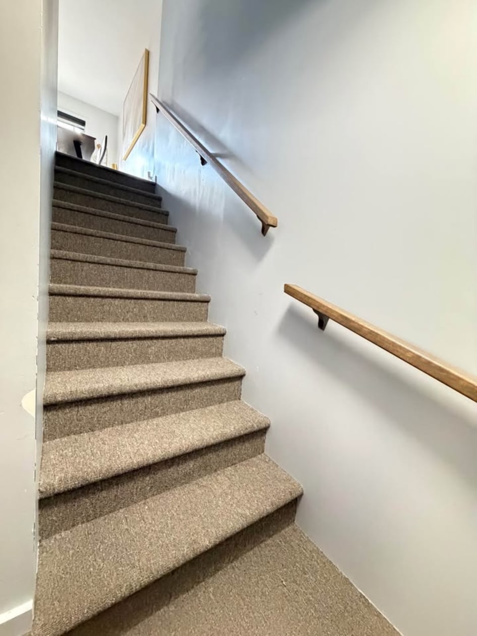 Escalier — 4-816 Rue Notre-Dame, 4, Saint-Sulpice, J5W 3W5, Saint-Sulpice