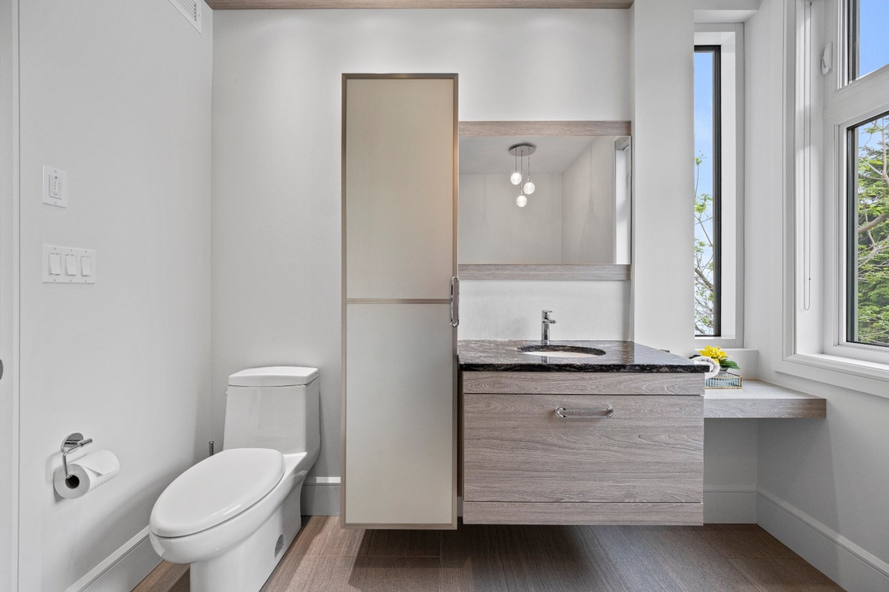Salle de bains — 210, Ch. de la Rive-Boisée, Saint-Ignace-de-Loyola, J0K2P0, Saint-Ignace-de-Loyola