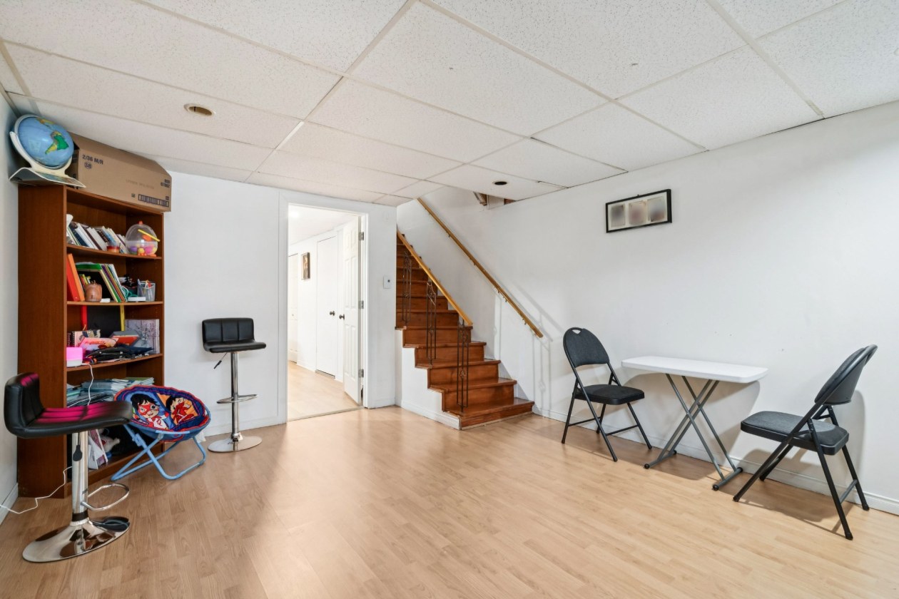 Salle familiale — 12Z, Rue Marchand, Saint-Constant, J5A1B3, Saint-Constant