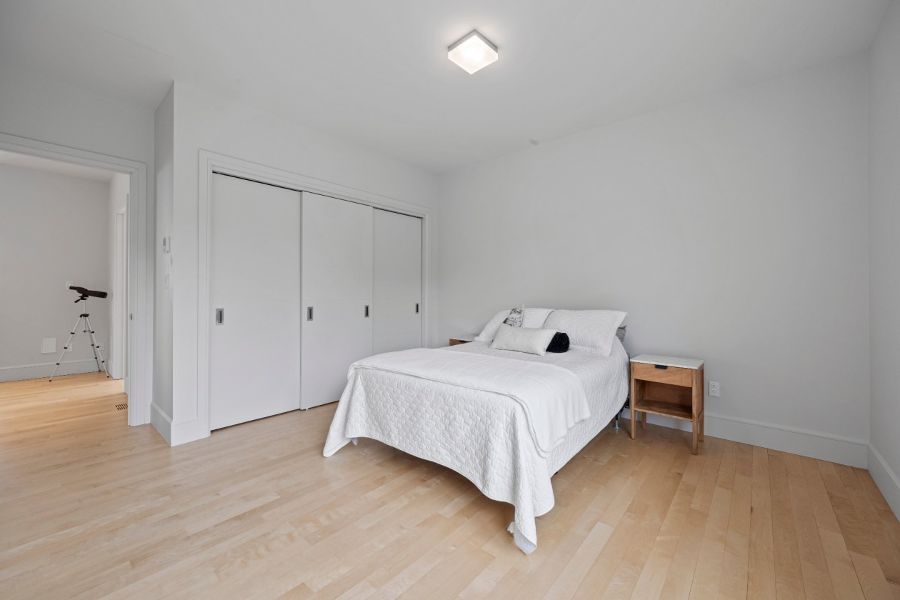 Chambre à coucher — 210, Ch. de la Rive-Boisée, Saint-Ignace-de-Loyola, J0K2P0, Saint-Ignace-de-Loyola