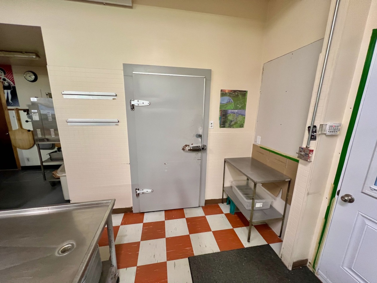 Chambre froide — 410, Av. St-Rédempteur, Matane, G4W1K9, Matane