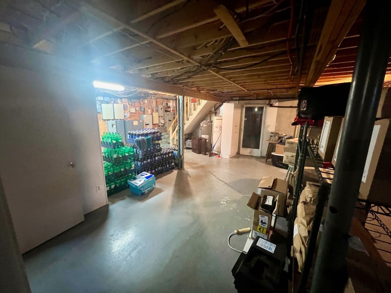 Sous-sol — 410, Av. St-Rédempteur, Matane, G4W1K9, Matane