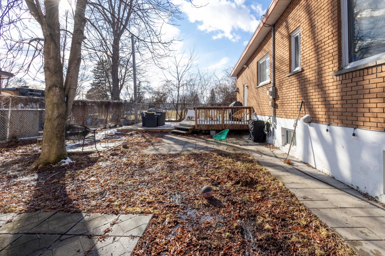 Cour — 261, Rue Albert, Châteauguay, J6K2K5, Châteauguay