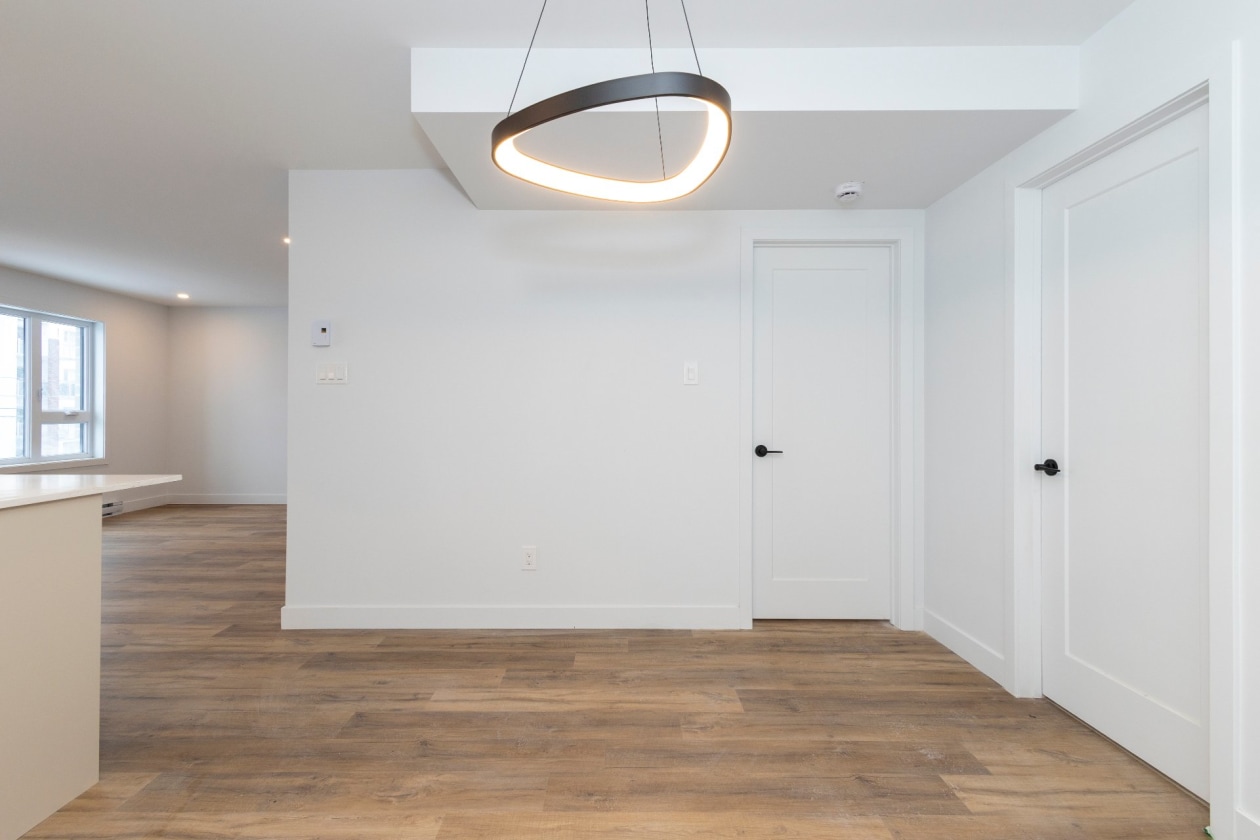 Salle à manger — 116, Rue Principale, 202, Châteauguay, J6J3H1, Châteauguay