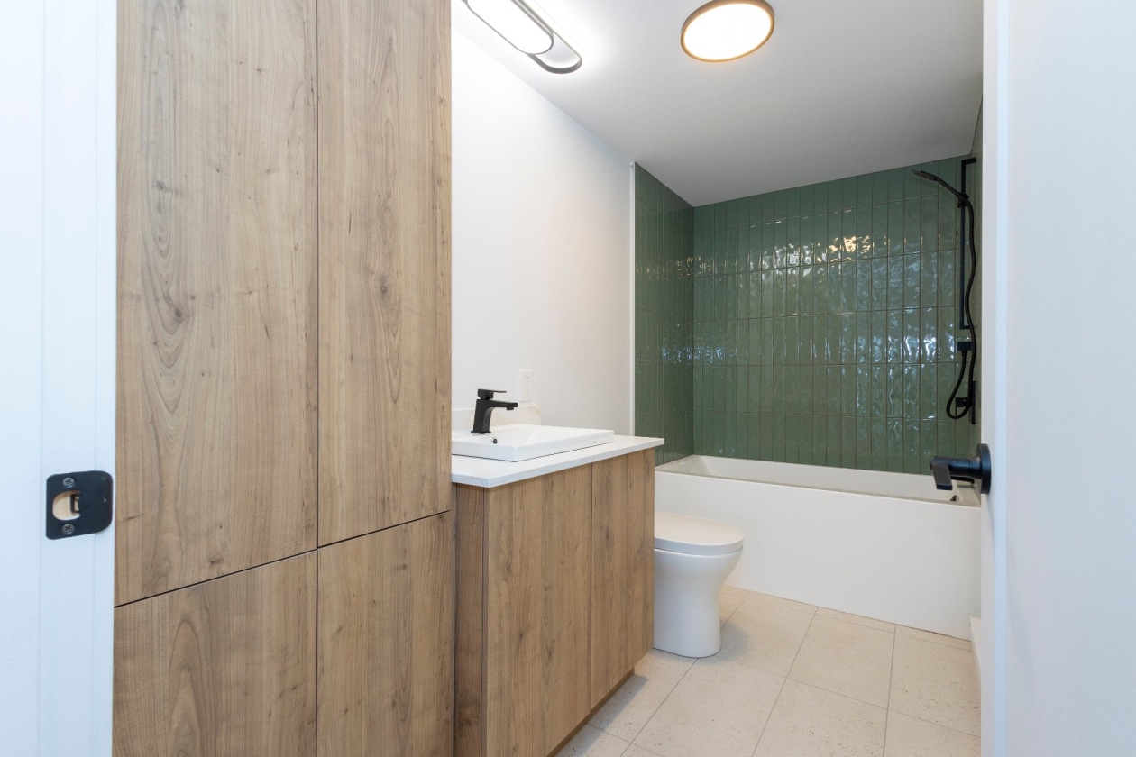 Salle de bains — 116, Rue Principale, 202, Châteauguay, J6J3H1, Châteauguay