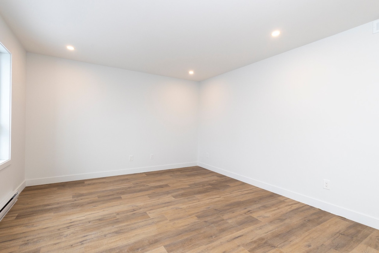 Salon — 116, Rue Principale, 202, Châteauguay, J6J3H1, Châteauguay