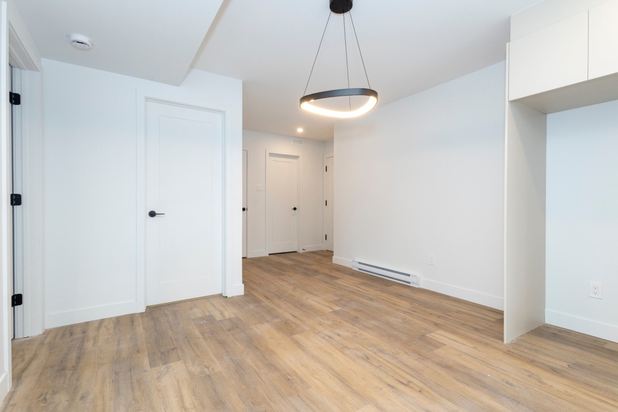 Salle à manger — 116, Rue Principale, 202, Châteauguay, J6J3H1, Châteauguay