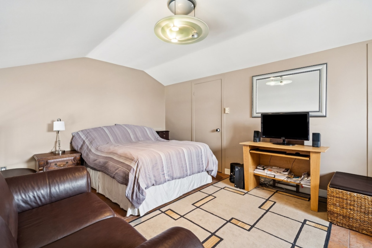 Mezzanine — 3379, Rue J.-A.-Descarries, Montréal (Lachine), H8T3N1, Montréal (Lachine)