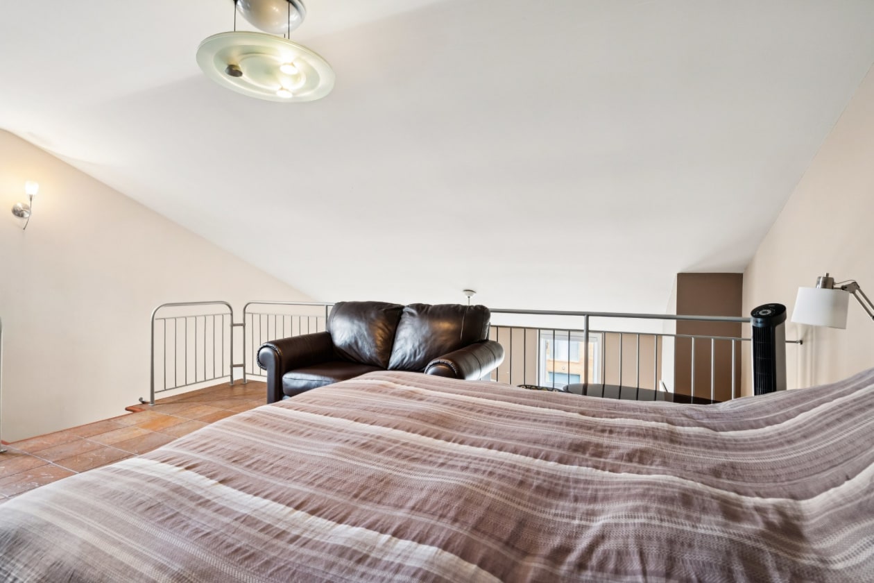 Mezzanine — 3379, Rue J.-A.-Descarries, Montréal (Lachine), H8T3N1, Montréal (Lachine)