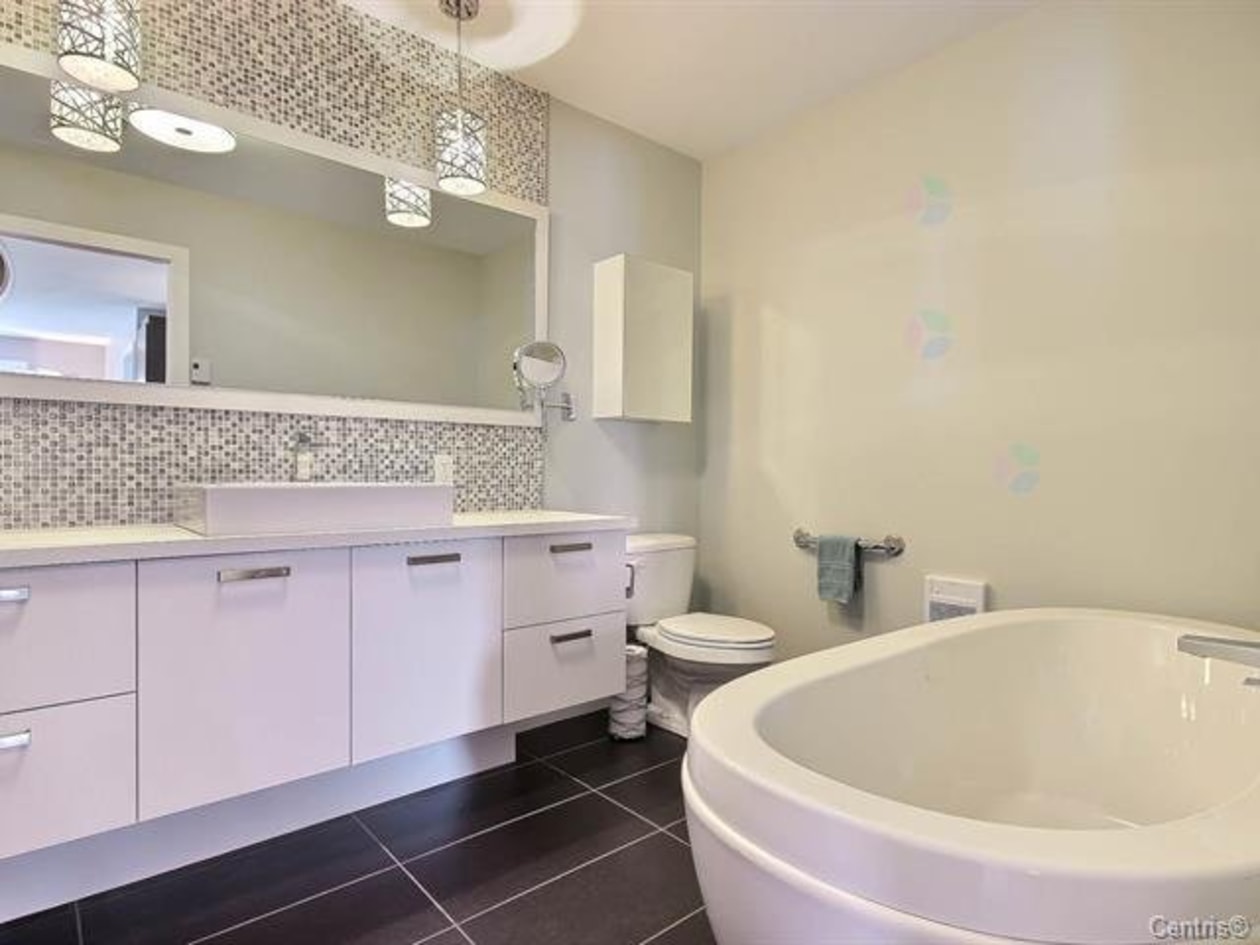 Salle de bains — 135, Rue Principale, 304, Châteauguay, J6K1G2, Châteauguay