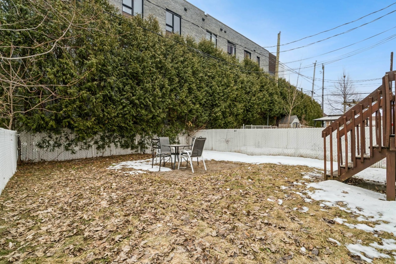 Cour — 12, Rue Marchand, Saint-Constant, J5A1B3, Saint-Constant