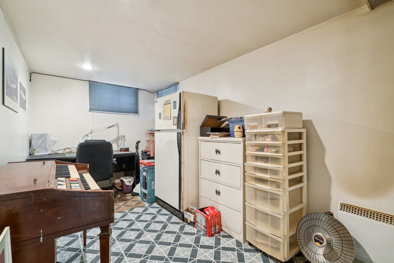 Chambre à coucher — 1570 - 1572, Rue De Sève, Montréal (Le Sud-Ouest), H4E2A7, Montréal (Le Sud-Ouest)