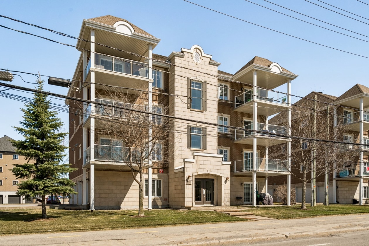 Façade — 4335, Boul. Le Corbusier, 4, Laval (Sainte-Rose), H7L0G1, Laval (Sainte-Rose)