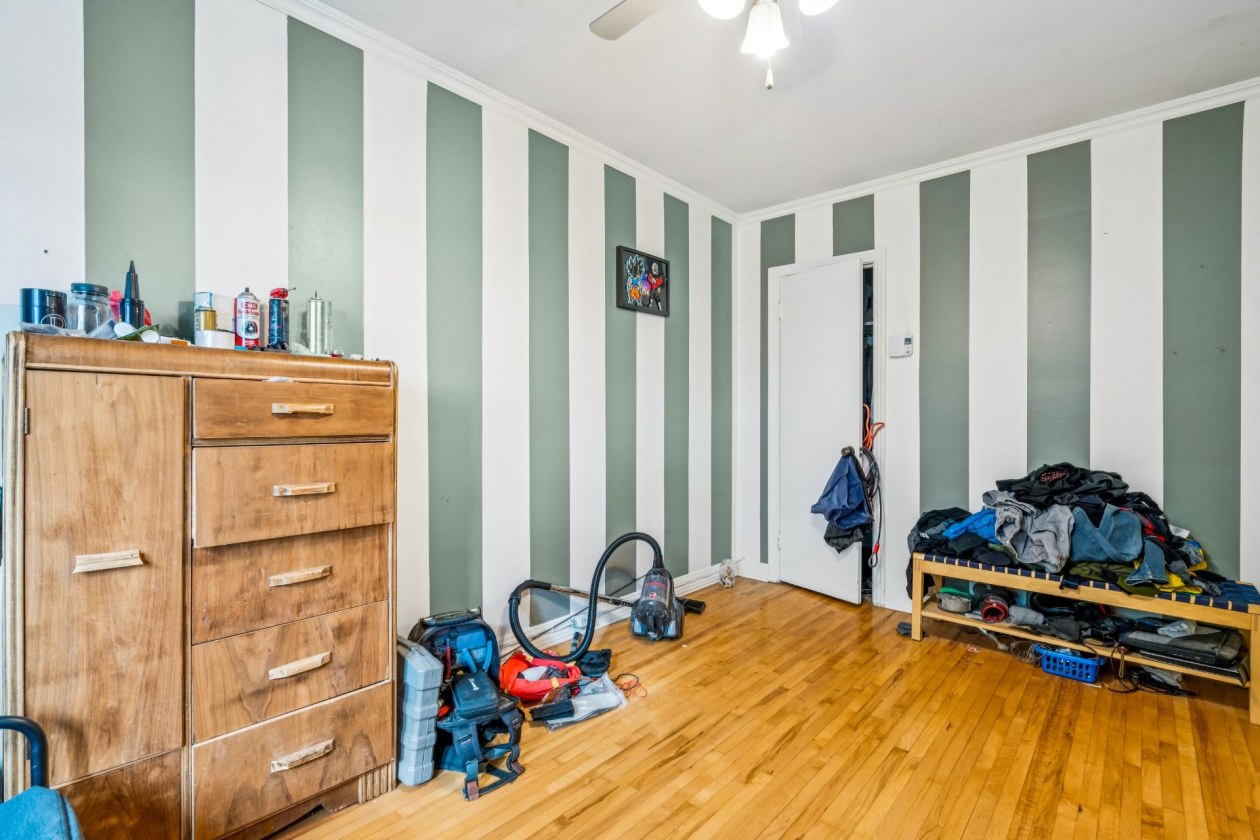 Chambre à coucher — 10927 - 10931, Av. de Rome, Montréal (Montréal-Nord), H1H4P3, Montréal (Montréal-Nord)