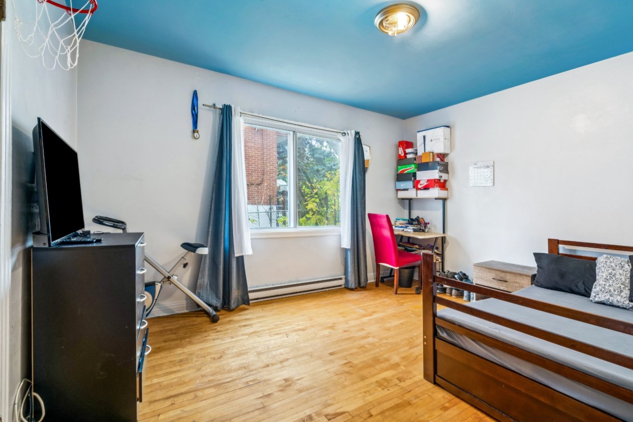 Chambre à coucher — 10927 - 10931, Av. de Rome, Montréal (Montréal-Nord), H1H4P3, Montréal (Montréal-Nord)