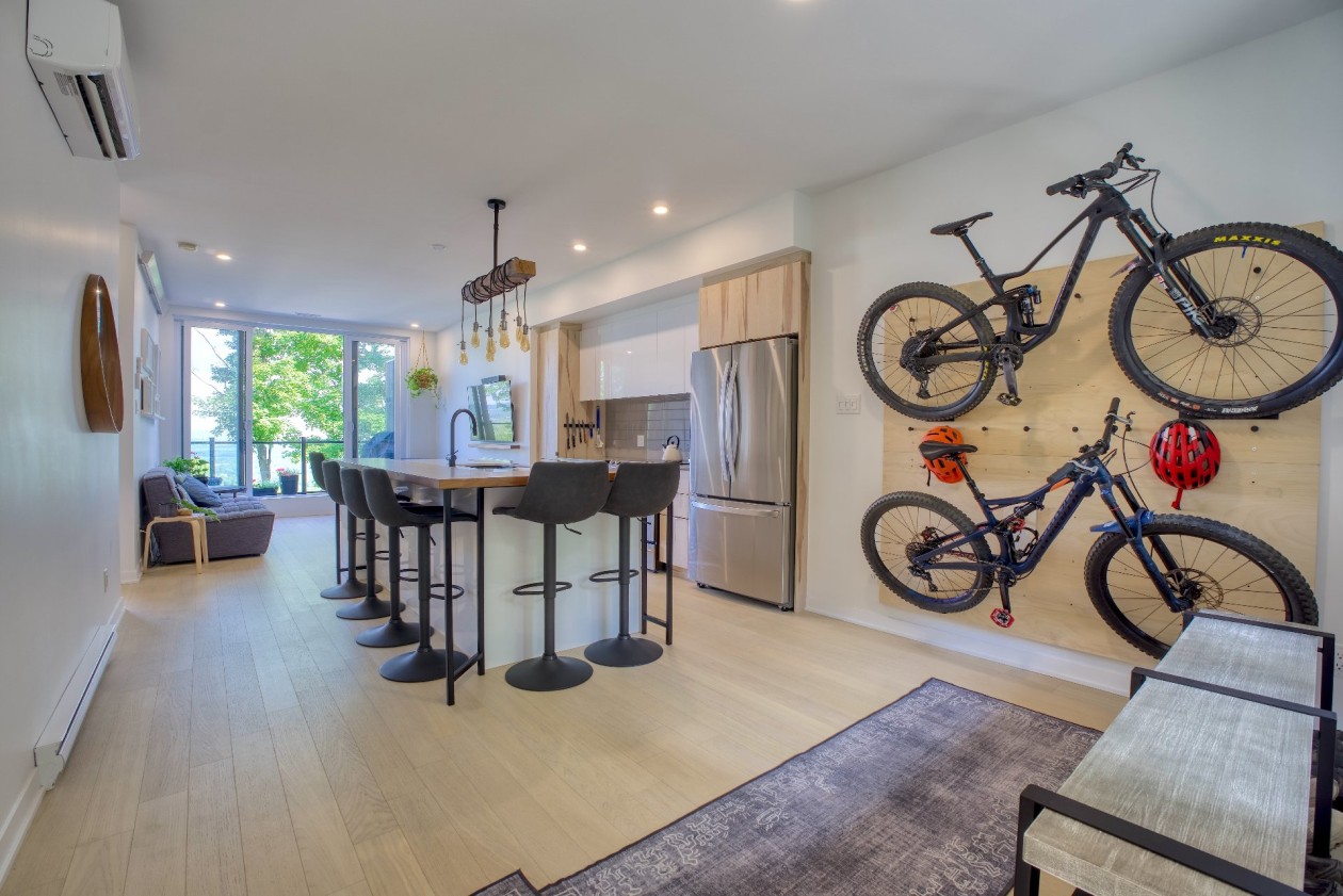 Hall d'entrée — 281, Ch. des Diligences, 102, Bromont, J2L0R2, Bromont