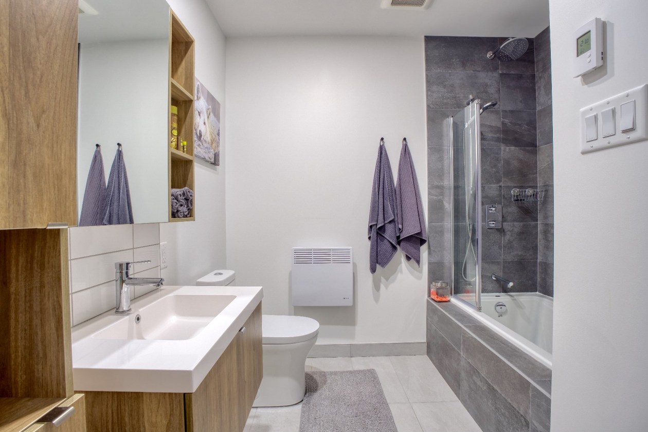Salle de bains — 281, Ch. des Diligences, 102, Bromont, J2L0R2, Bromont