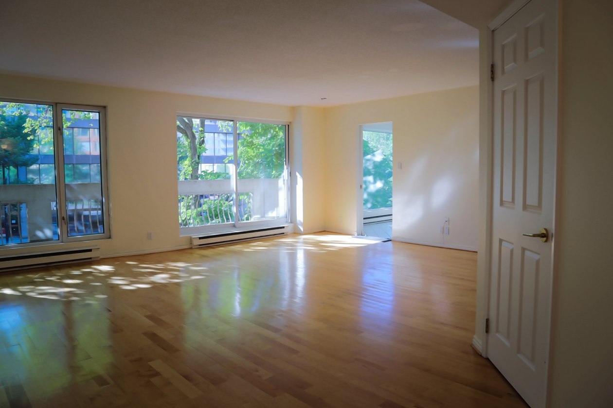 1080, Rue St-Mathieu — photo 3