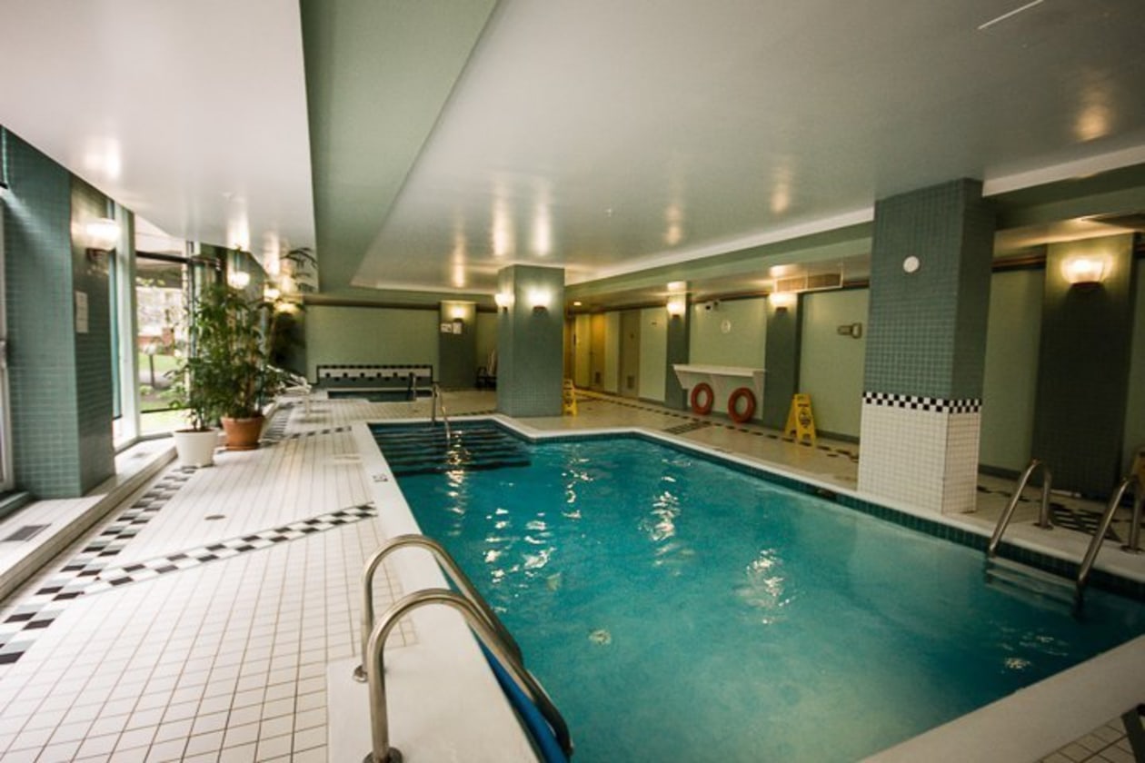 Piscine — 1080, Rue St-Mathieu, 201, Montréal (Ville-Marie), H3H2S8, Montréal (Ville-Marie)