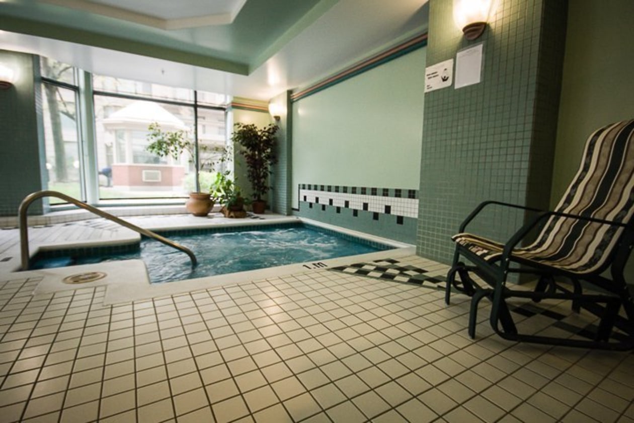 Spa — 1080, Rue St-Mathieu, 201, Montréal (Ville-Marie), H3H2S8, Montréal (Ville-Marie)