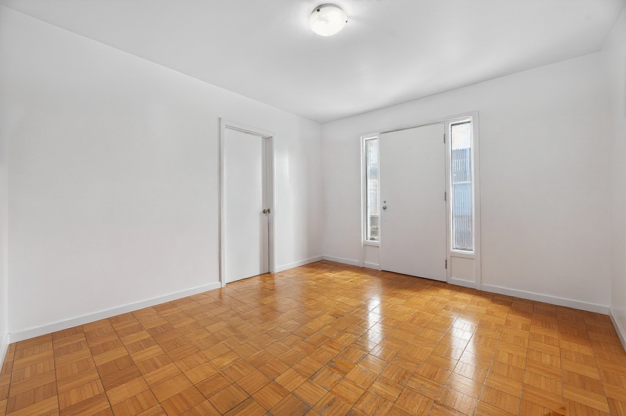 Salon — 173 - 175, Rue Blais, Rimouski, G5L2Z5, Rimouski