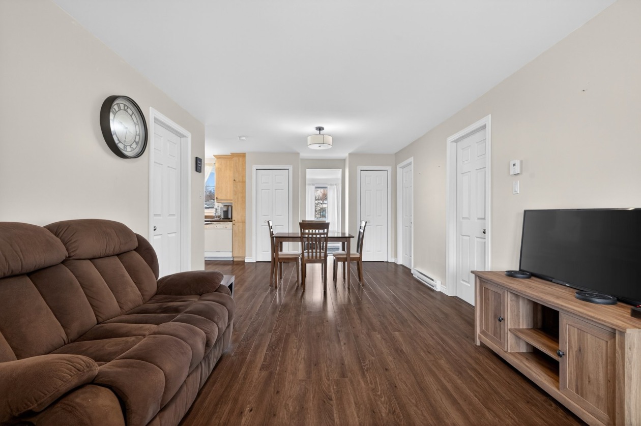 Salon — 173 - 175, Rue Blais, Rimouski, G5L2Z5, Rimouski