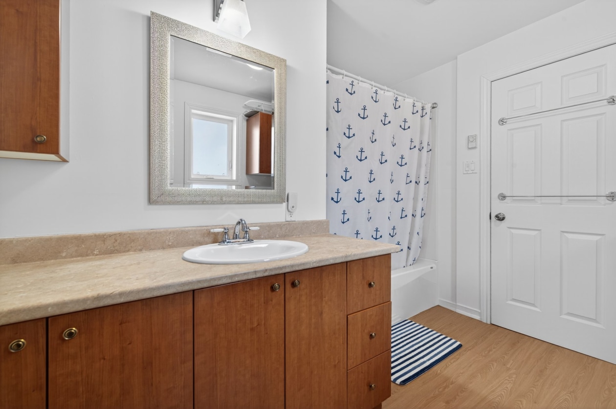 Salle de bains — 173 - 175, Rue Blais, Rimouski, G5L2Z5, Rimouski