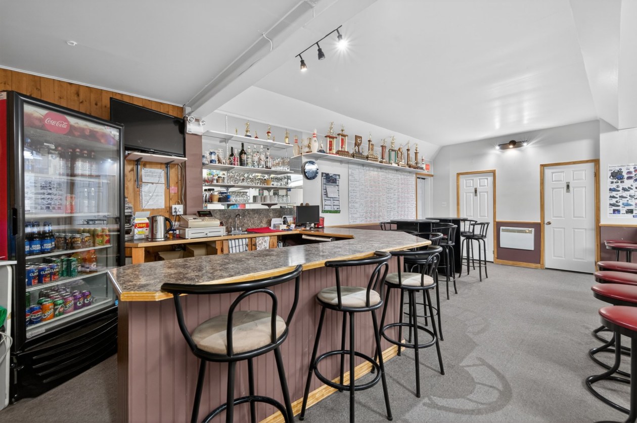 Bar — 10, Rue du Couvent, Price, G0J1Z0, Price