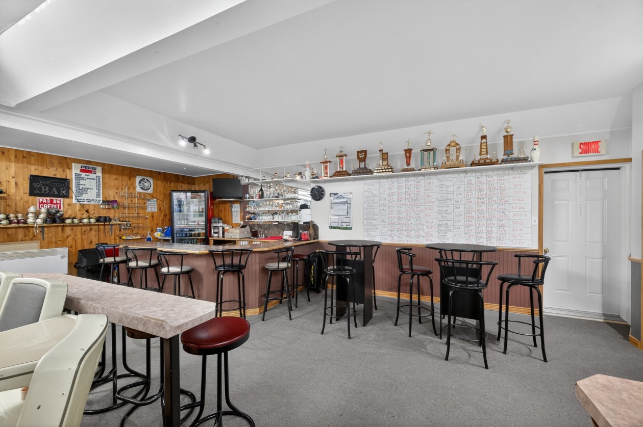 Bar — 10, Rue du Couvent, Price, G0J1Z0, Price