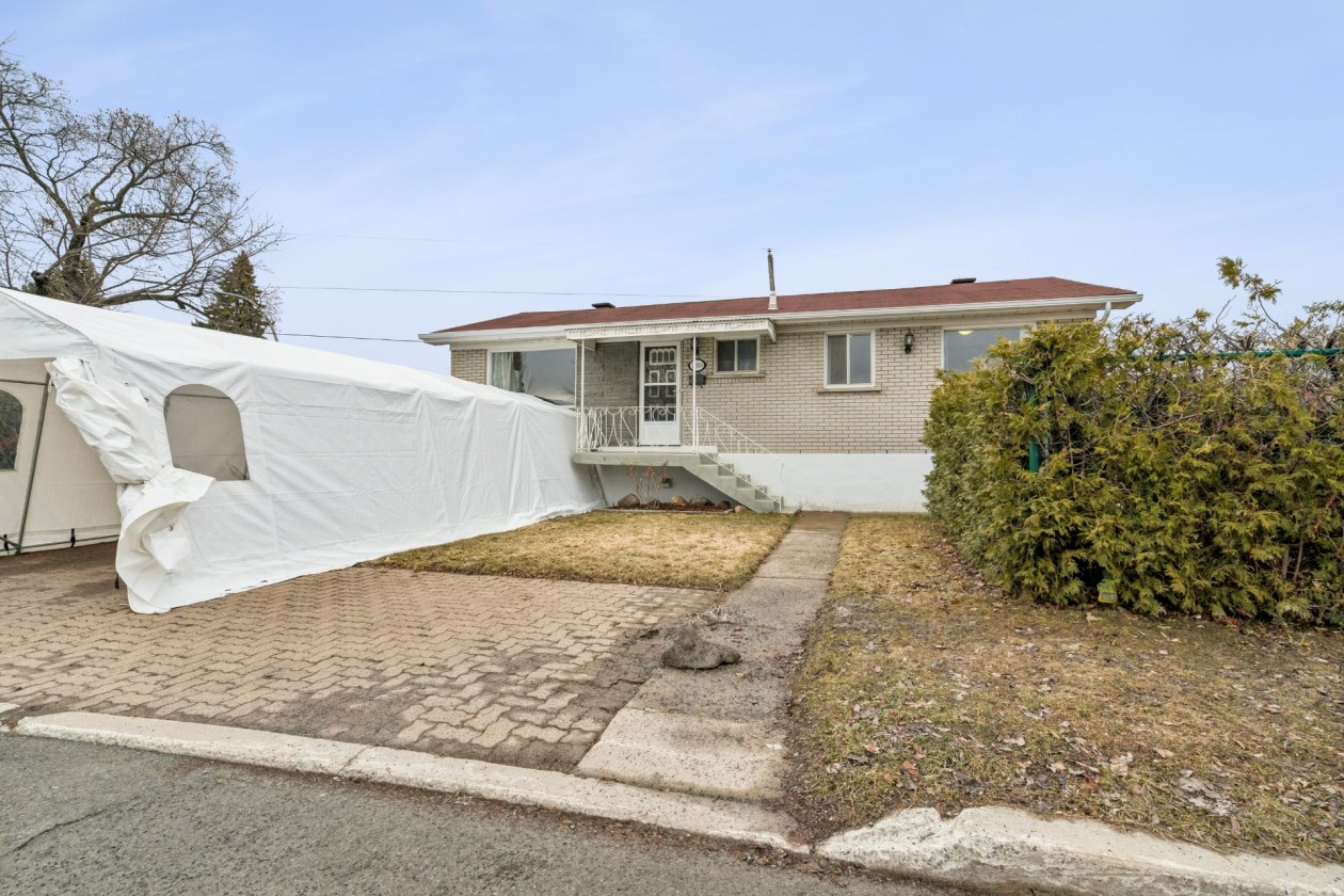 Façade — 1799A, Rue Delorme, Laval (Vimont), H7M2W4, Laval (Vimont)
