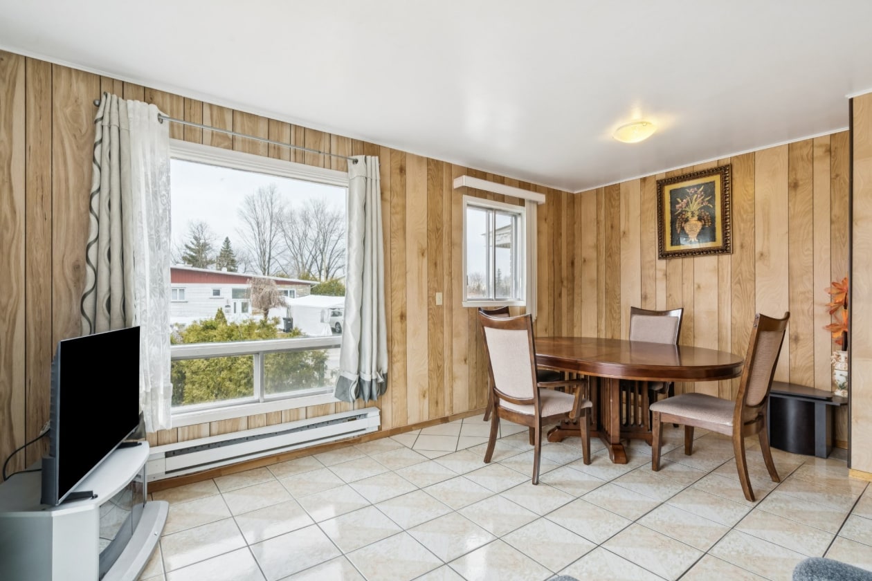 Salle à manger — 1799A, Rue Delorme, Laval (Vimont), H7M2W4, Laval (Vimont)