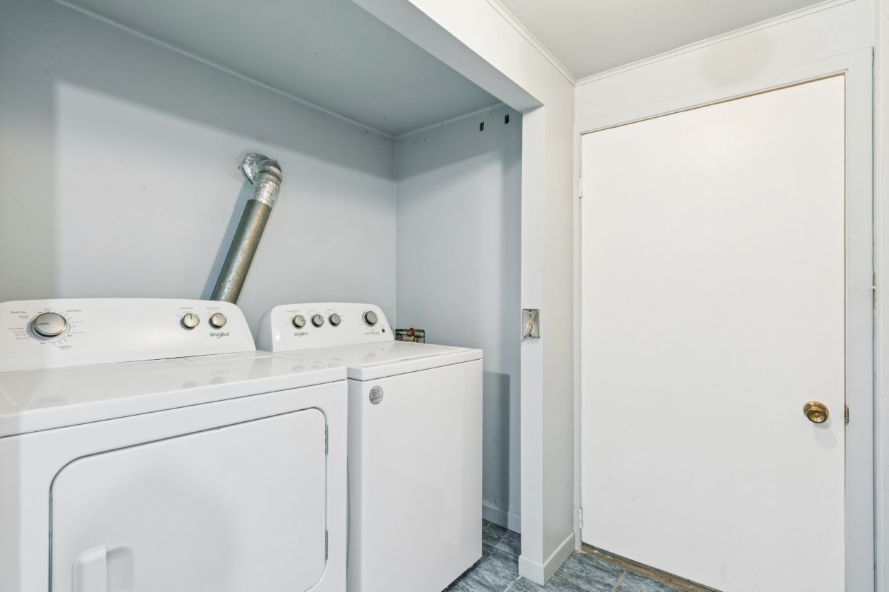 Salle de lavage — 1799A, Rue Delorme, Laval (Vimont), H7M2W4, Laval (Vimont)