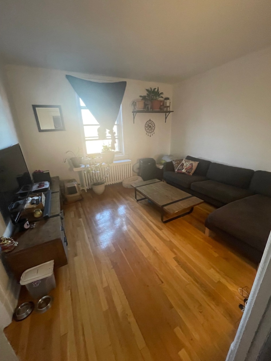 2090, Av. Northcliffe — photo 1