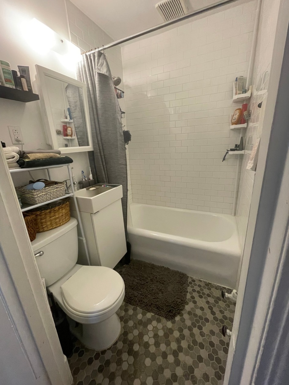 Salle de bains — 2090, Av. Northcliffe, 17, Montréal (Côte-des-Neiges/Notre-Dame-de-Grâce), H4A1T9, Montréal (Côte-des-Neiges/Notre-Dame-de-Grâce)