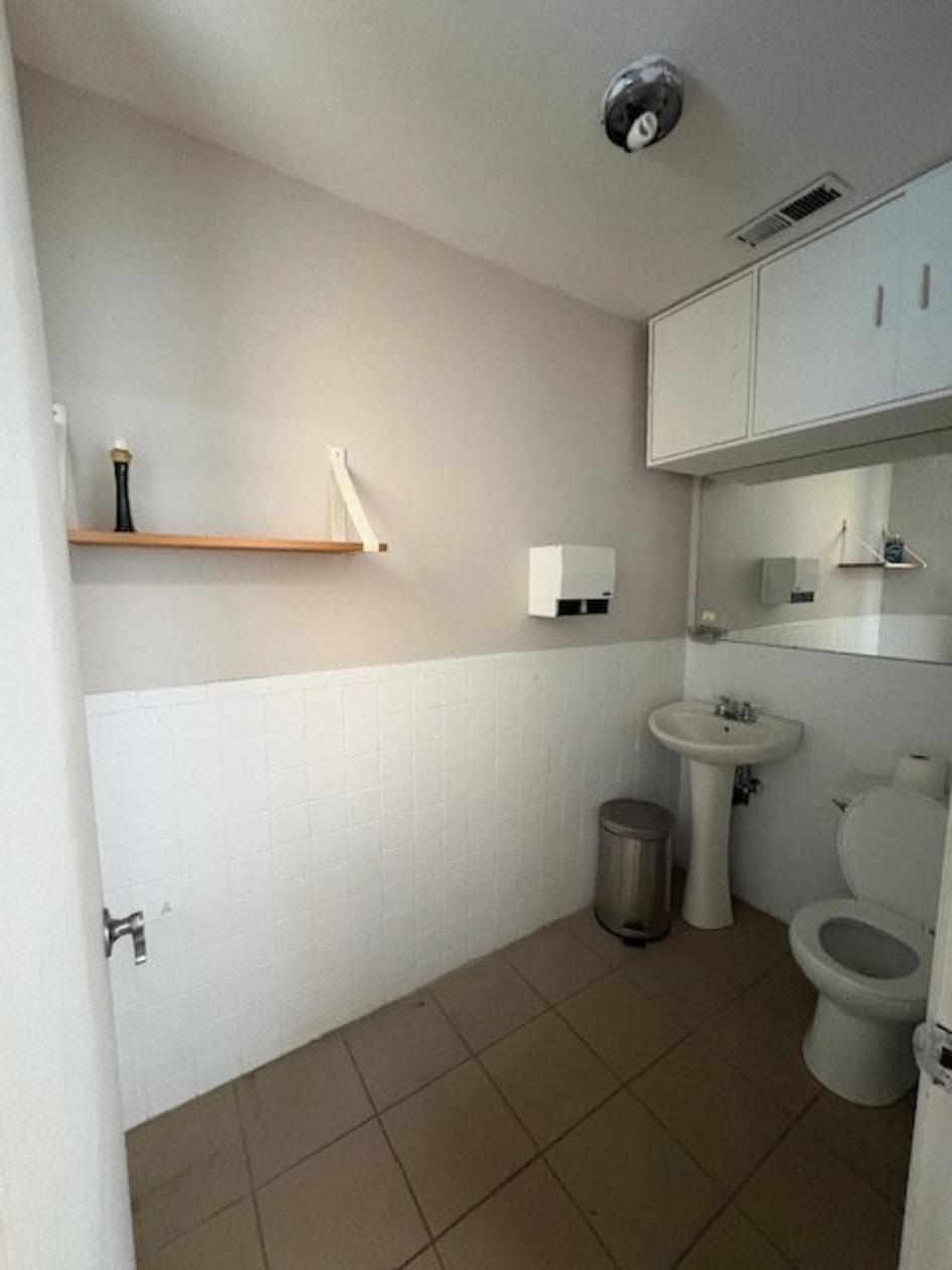 Salle d'eau — 313, Av. Dorval, 200, Dorval, H9S3H6, Dorval