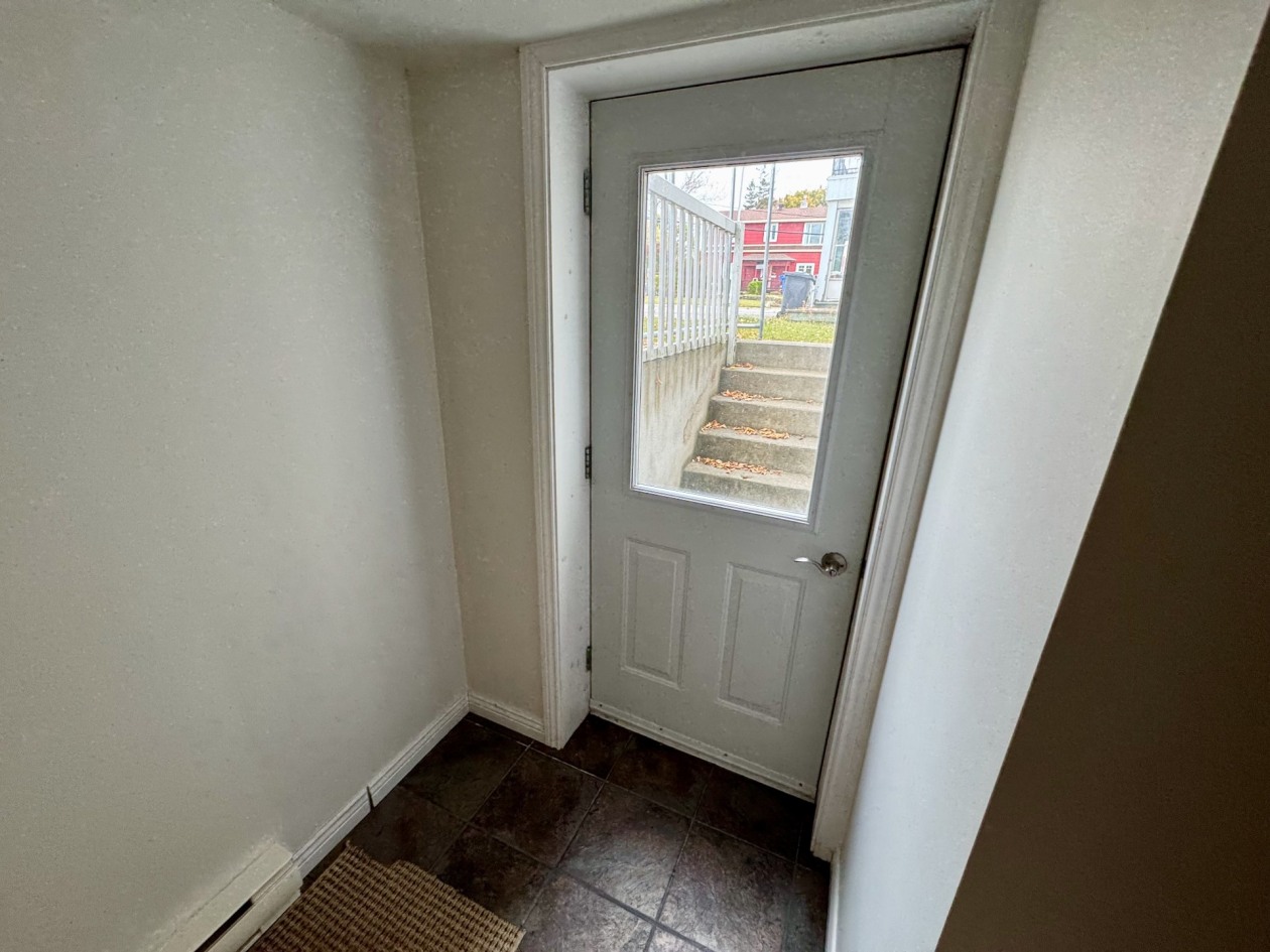 Entrée extérieure — 203, Rue Druillettes, Matane, G4W2B6, Matane