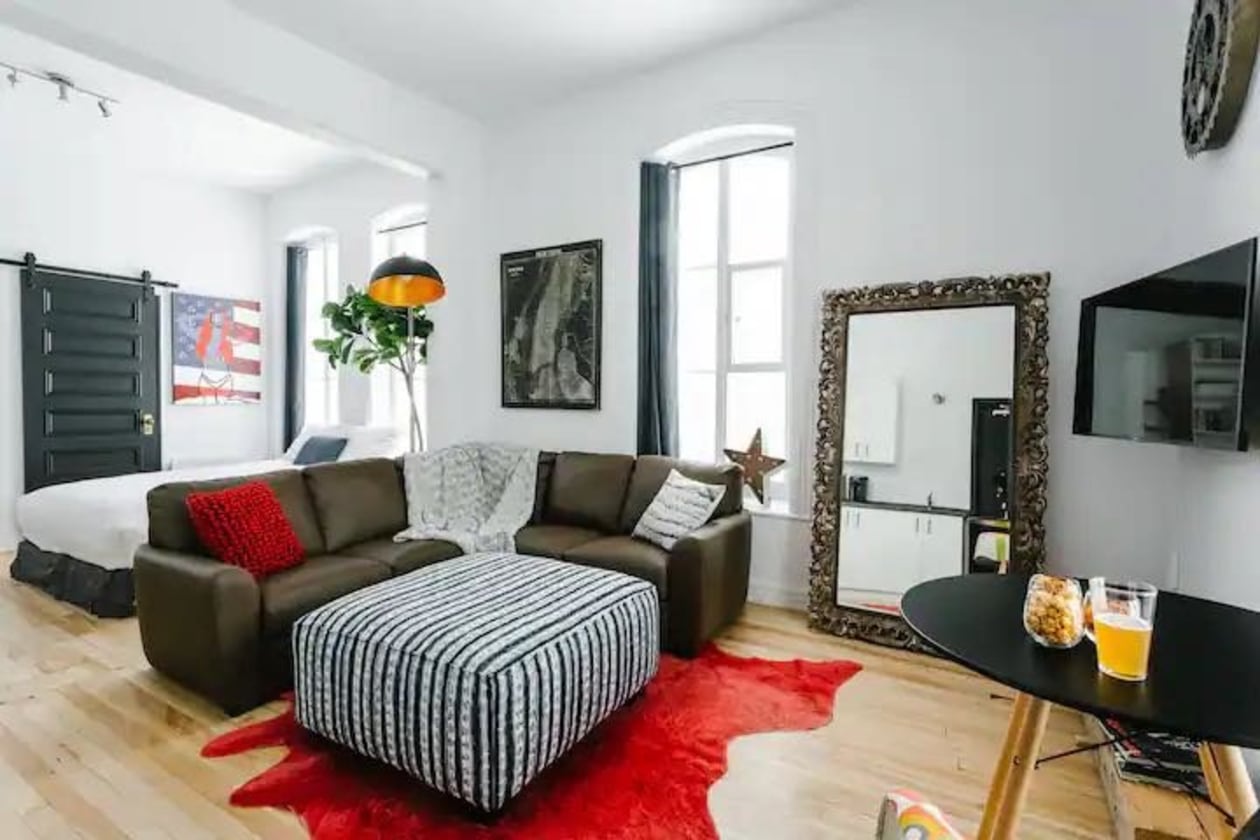 Salon — 527, Av. St-Jérome, 1 À 9, Matane, G4W3B8, Matane