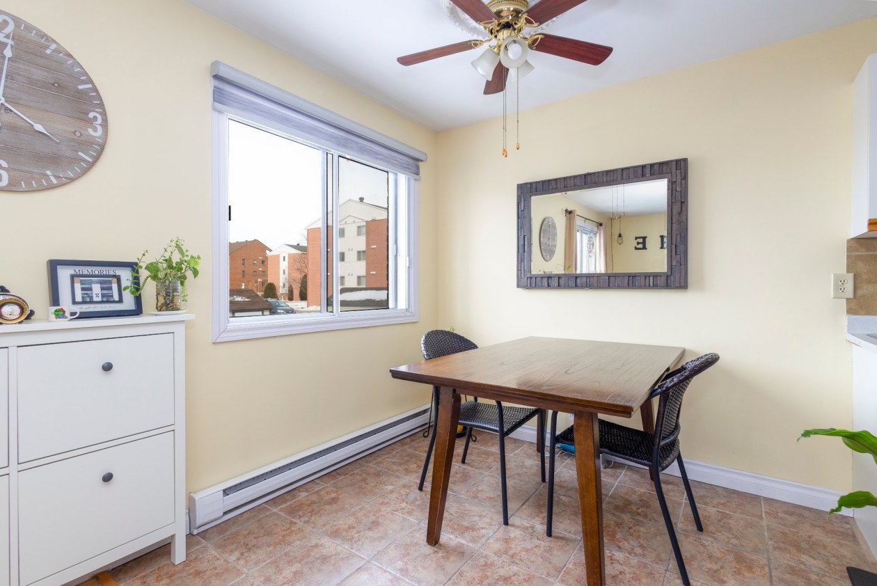 Salle à manger — 6080, Rue Lise-Charbonneau, 204, Longueuil (Saint-Hubert), J3Y8M9, Longueuil (Saint-Hubert)
