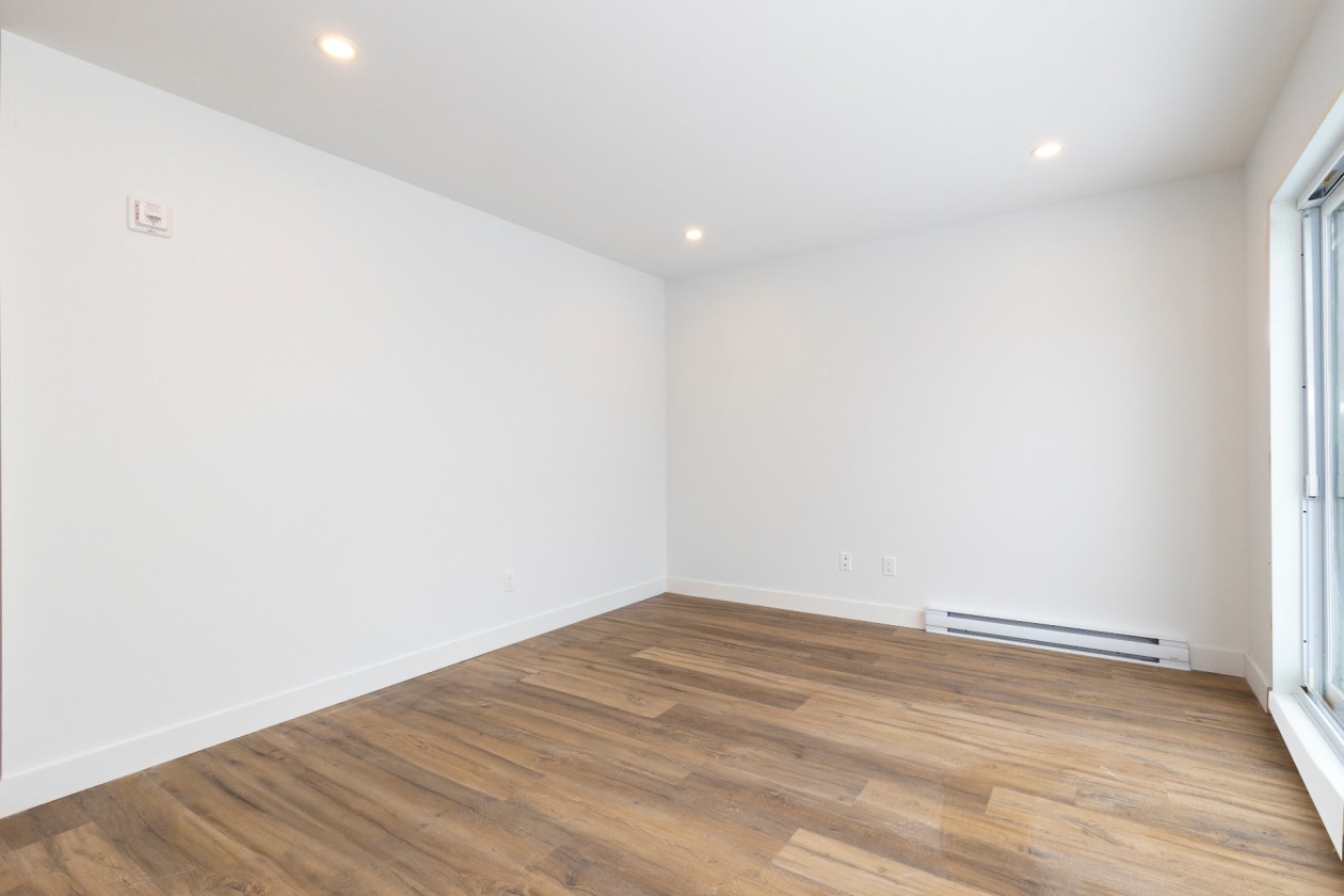 Salon — 116, Rue Principale, 401, Châteauguay, J6J3H1, Châteauguay