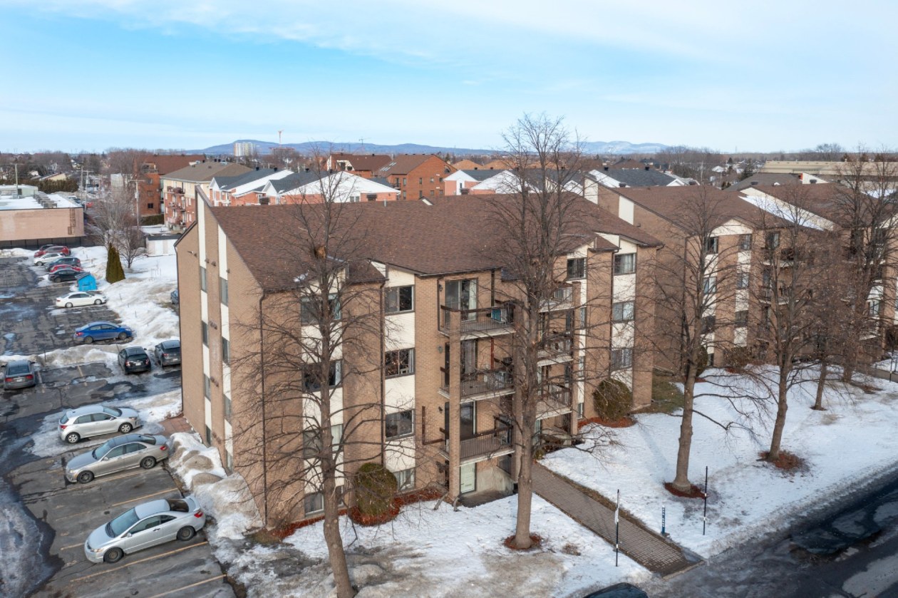 Photo aérienne — 6080, Rue Lise-Charbonneau, 204, Longueuil (Saint-Hubert), J3Y8M9, Longueuil (Saint-Hubert)